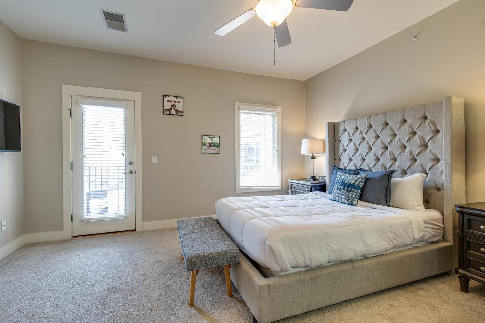 The Celebrity - Minutes To Broadway With A Balcony Leilighet Nashville Eksteriør bilde