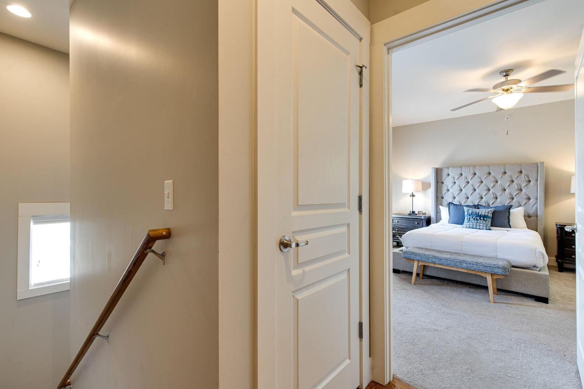The Celebrity - Minutes To Broadway With A Balcony Leilighet Nashville Eksteriør bilde