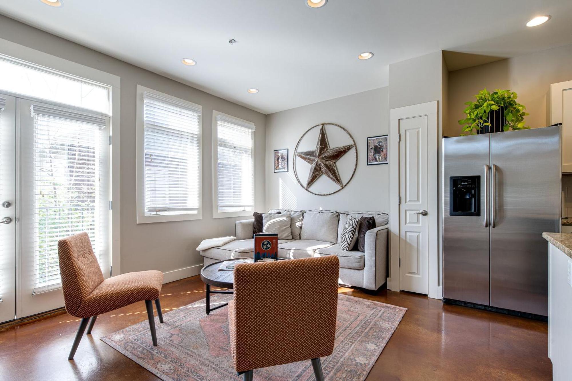 The Celebrity - Minutes To Broadway With A Balcony Leilighet Nashville Eksteriør bilde