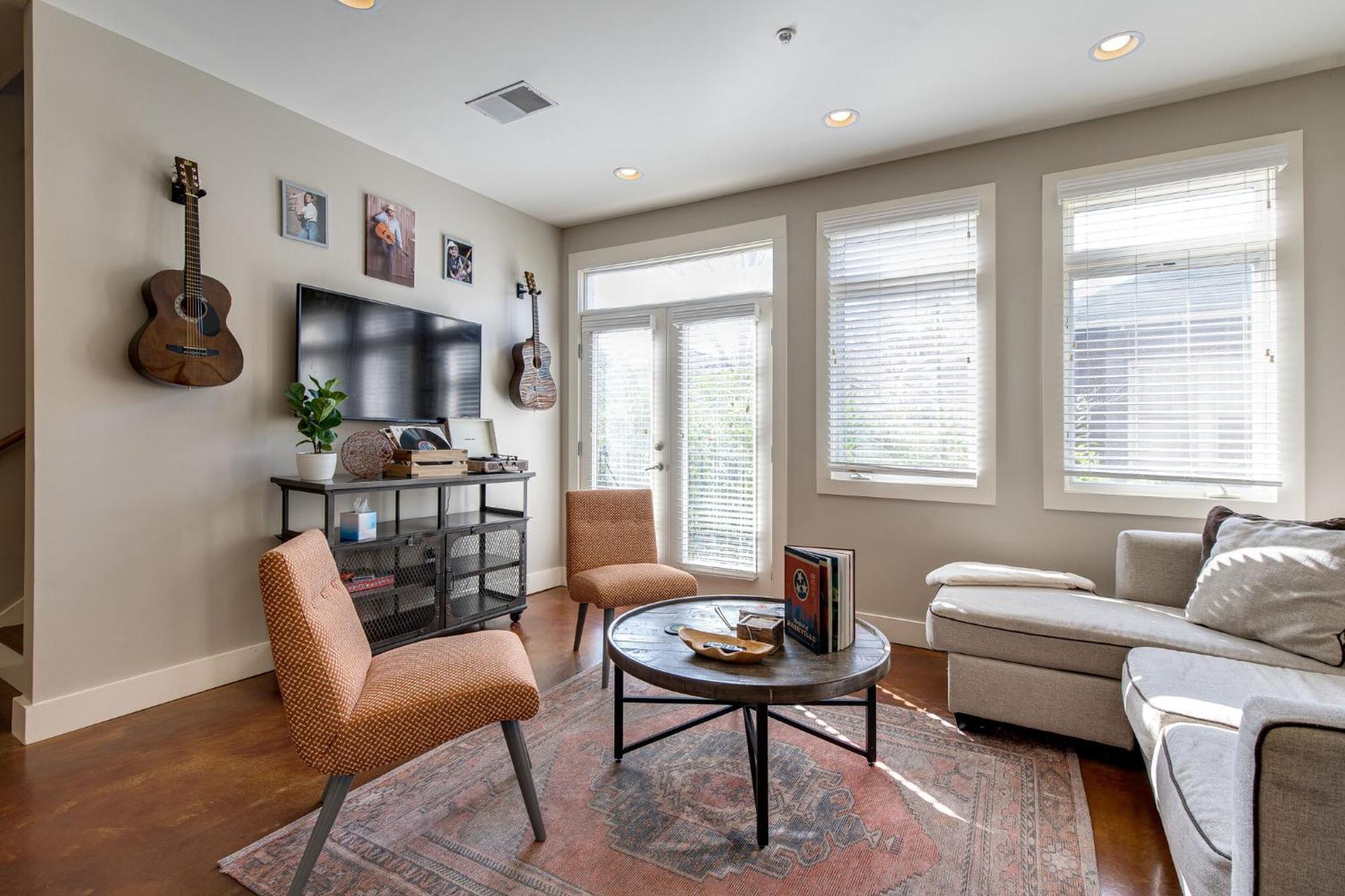The Celebrity - Minutes To Broadway With A Balcony Leilighet Nashville Eksteriør bilde