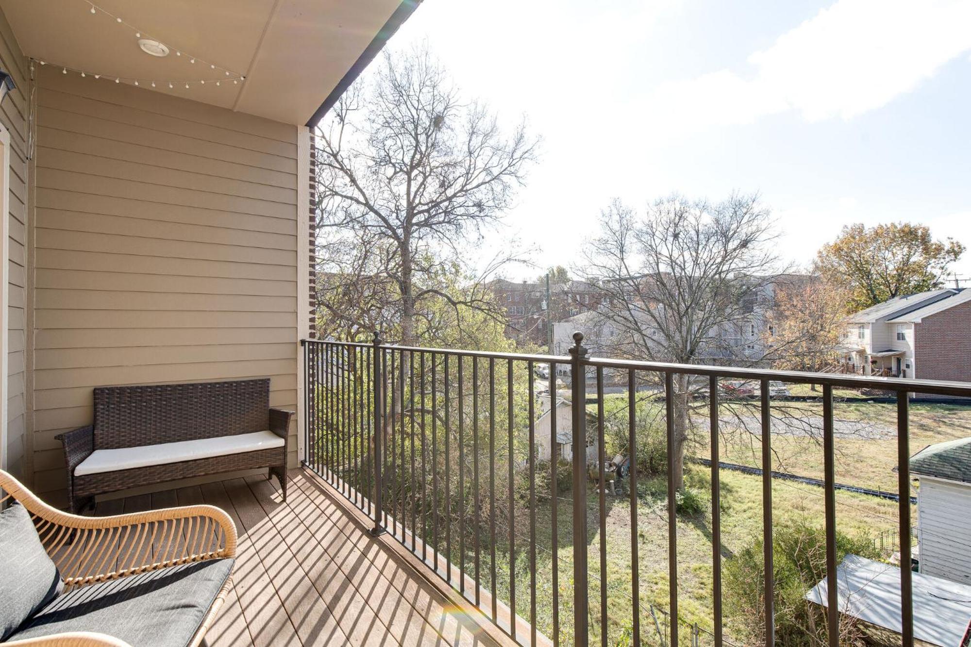 The Celebrity - Minutes To Broadway With A Balcony Leilighet Nashville Eksteriør bilde